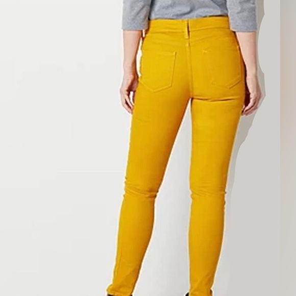 St. John's Bay Mustard (Amber Sun) Skinny Leg Jeans in Size 28W - Picture 5 of 16
